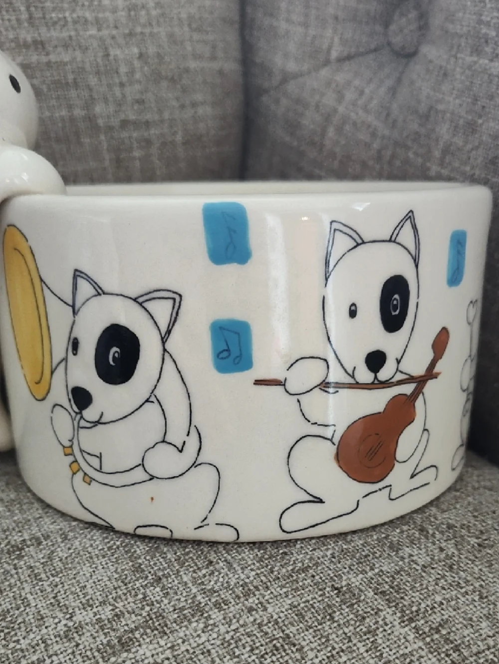 Colorful Ceramic Dog Bowl with Dog Graphics And Colorful Circles Interior